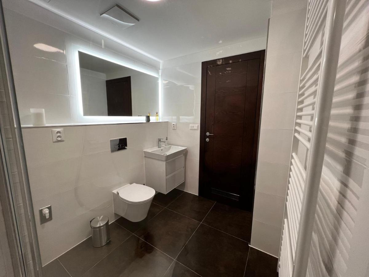 Apartman U Satoshiho Olomouc Exteriör bild