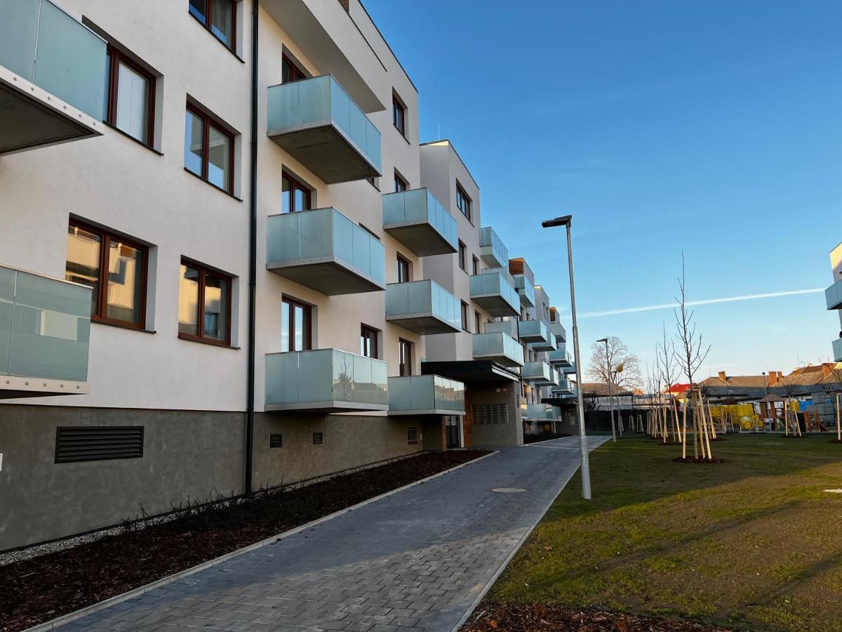 Apartman U Satoshiho Olomouc Exteriör bild